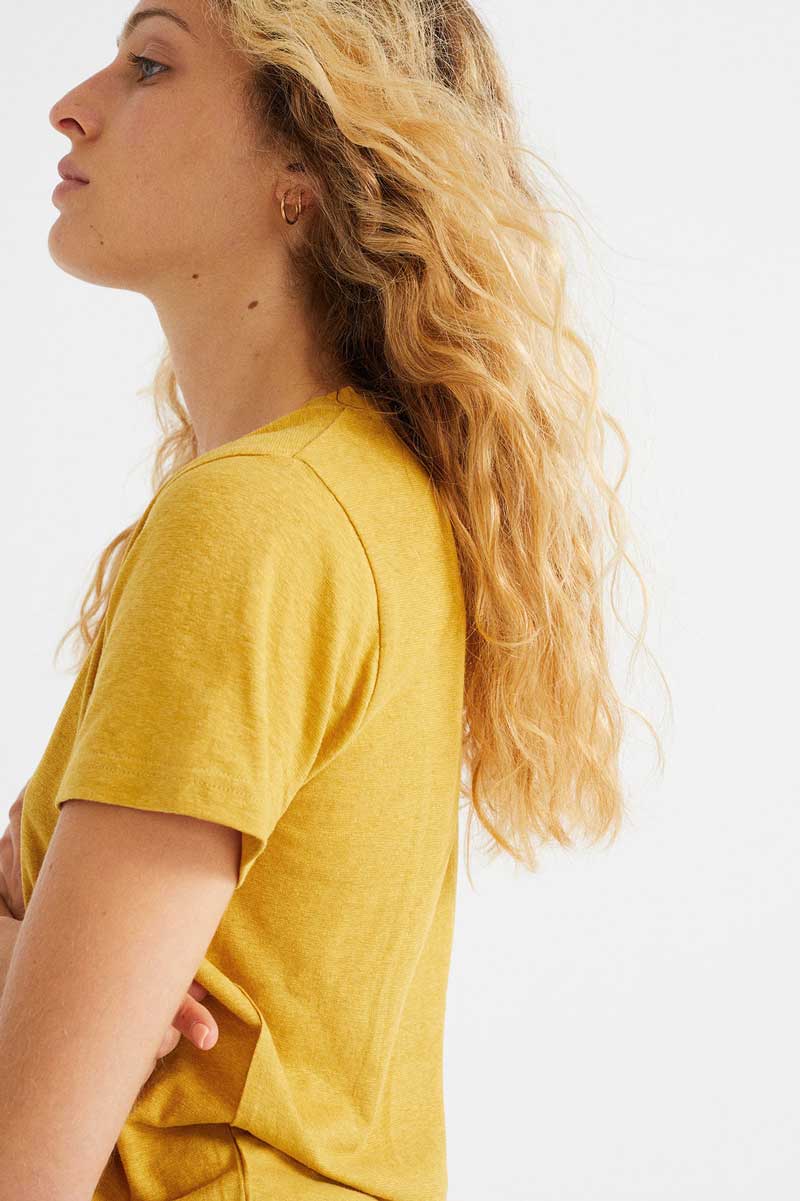 Gelbes T-Shirt Hemp Clavel Mustard von Thinking Mu Bild 3